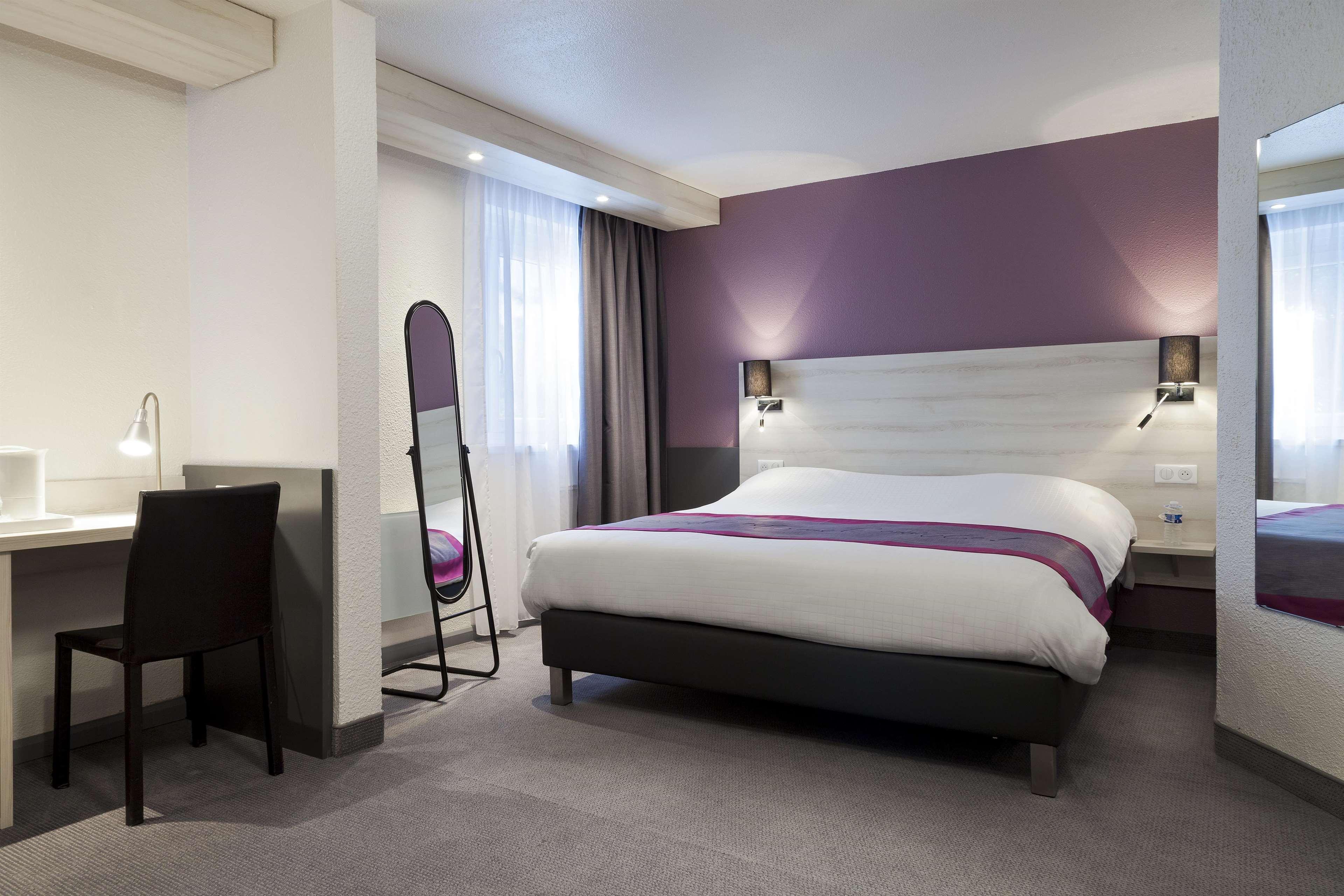 Kyriad Lille Est - Villeneuve D'Ascq Exteriér fotografie